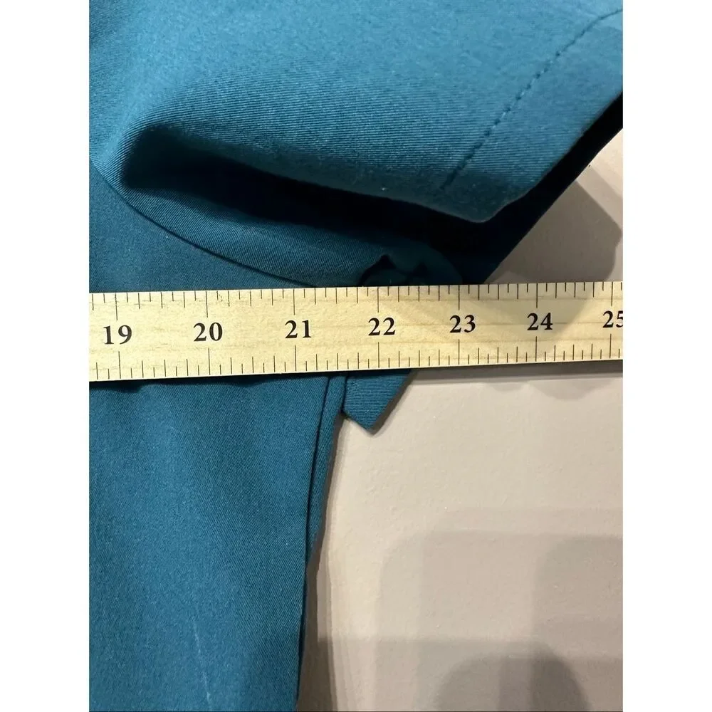 FIGS Limited Edition Casma 3 Pocket Caribbean Blue Medical Scrub Top Women's L - Picture 8 of 11